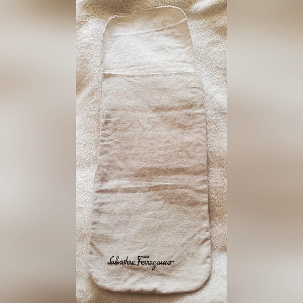 Salvatore Ferragamo Cream Fabric Dust Bag with Logo - Picture 4 of 10